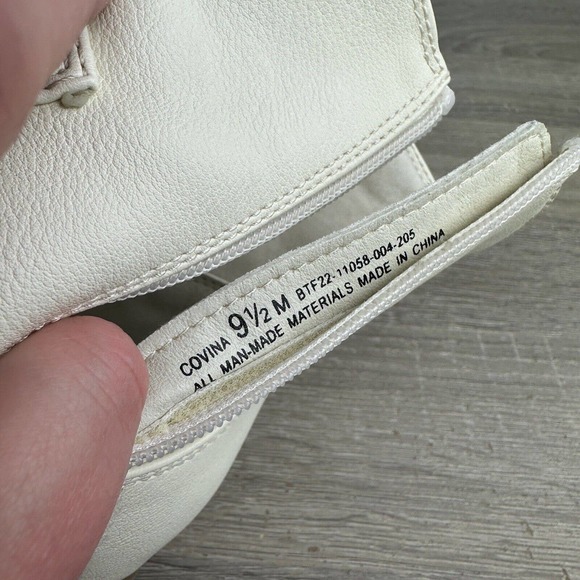 Baretraps COVINA Women's Sz 9.5M High Heel Embroidered Boots Tan and Cream - Picture 11 of 13